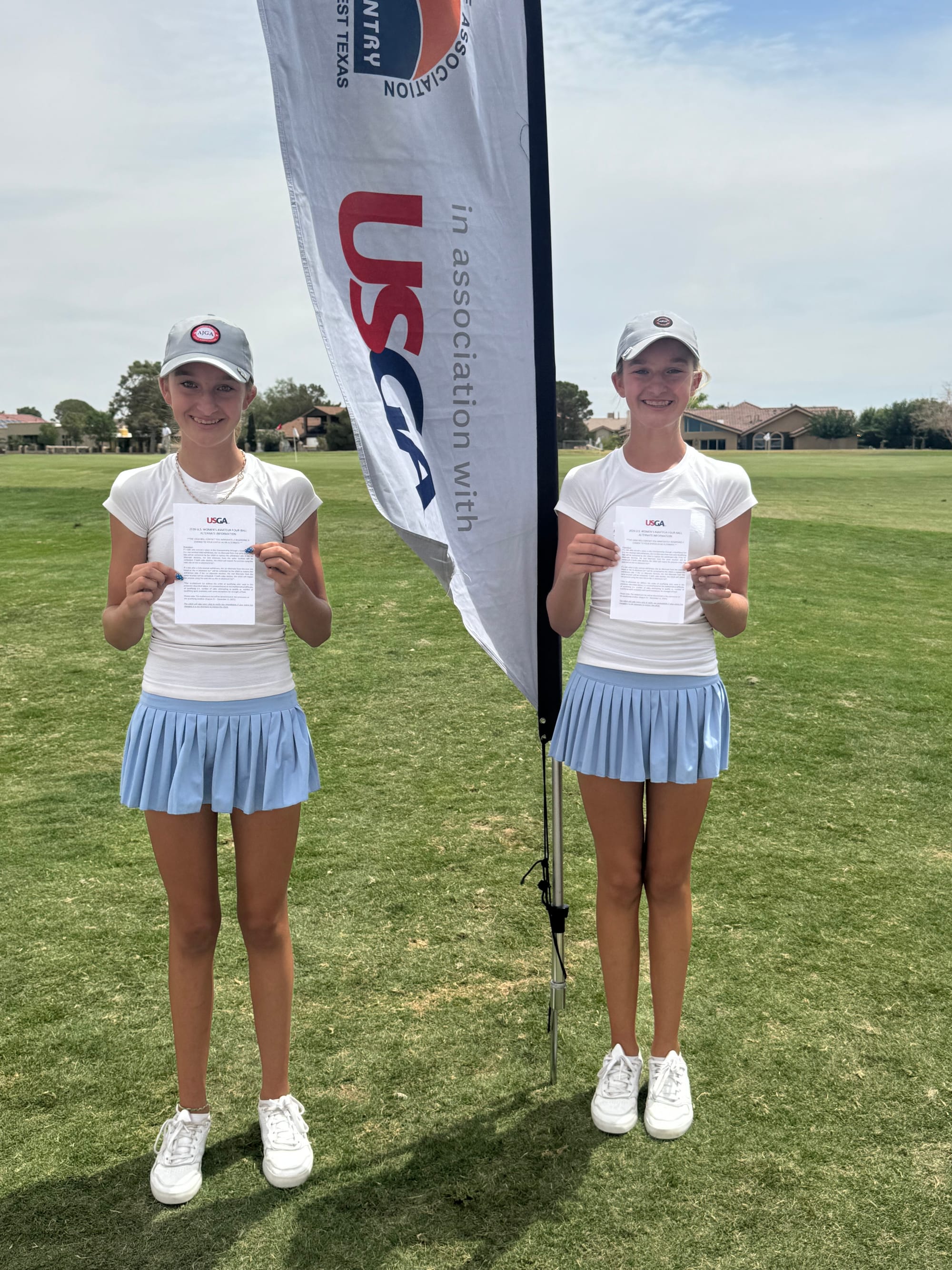 Twin Power on the Course: Caroline & Claire Brooks Headed to Nationals November 2-4th!